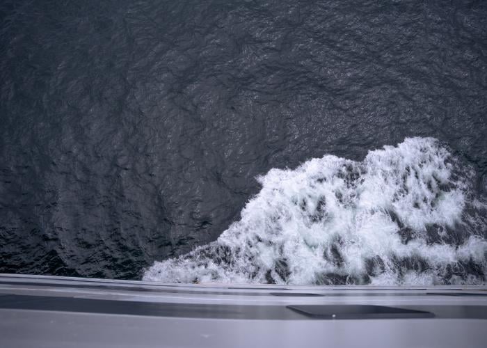 The wave wake from the vessel bow thruster during docking